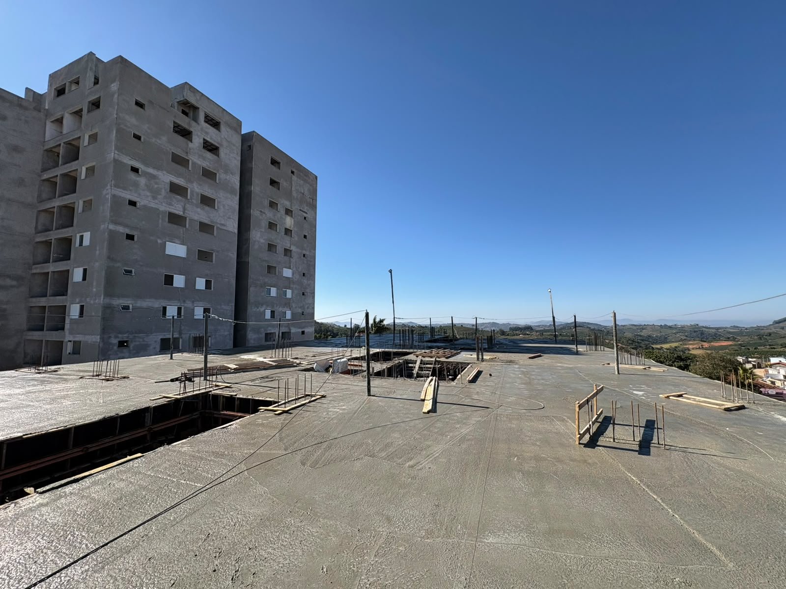 Concretagem do 6° pavimento concluída